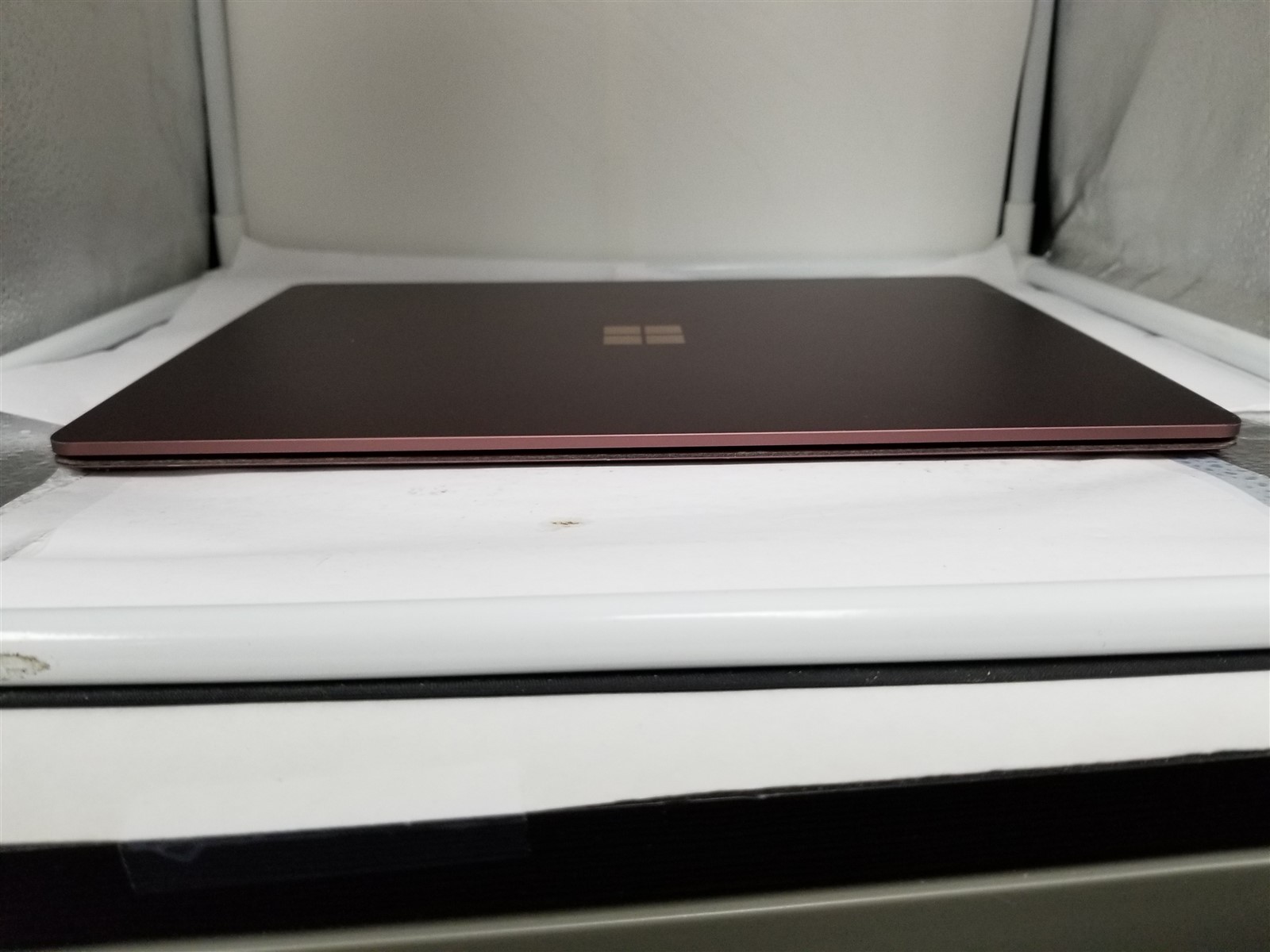 Microsoft Surface Laptop Core i5 13.5″ 8GB/256GB Burgundy Fully Working VG6301
