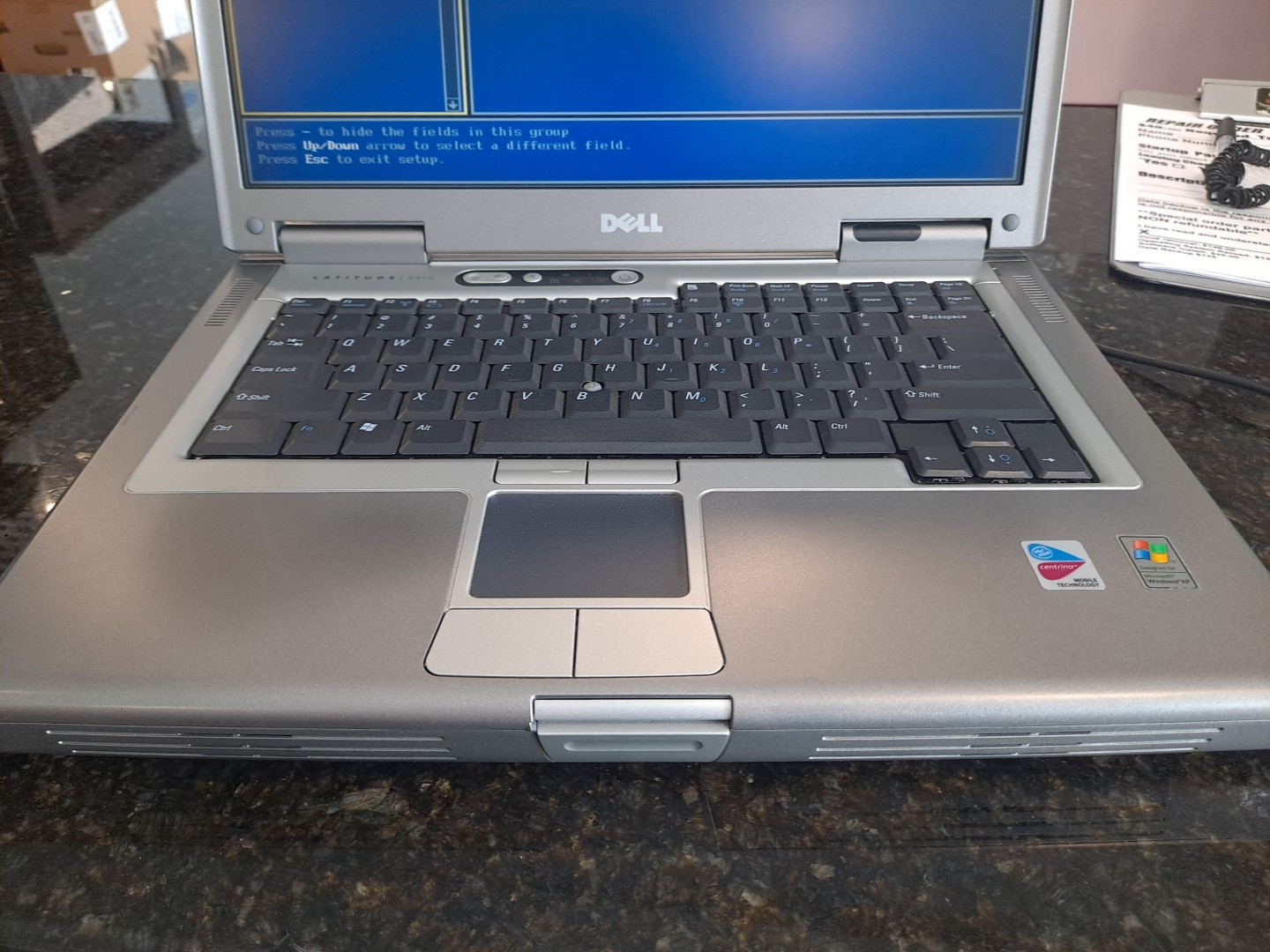 Dell Latitude D810 15″ Laptop Intel Pentium -BOOTS TO BIOS