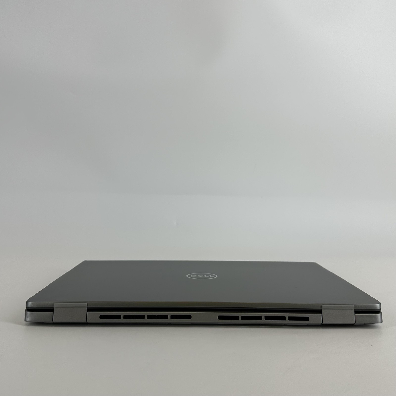 Dell Latitude 7450 14 QHD+ TOUCH 3.8 GHz Ultra 7 165H 32GB 256GB SSD BENT FRAME