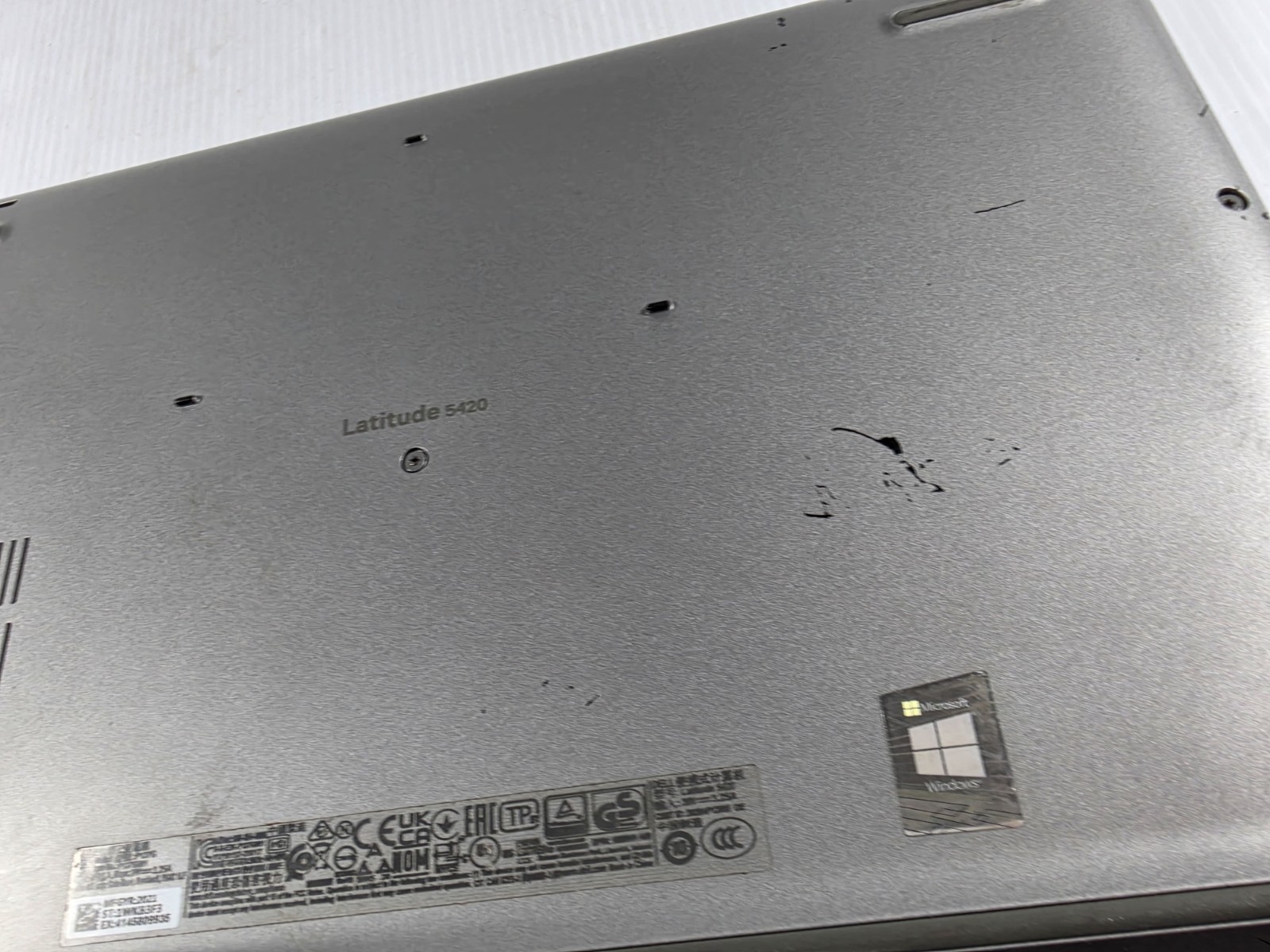 Dell Latitude 5420 LAPTOP 14″ i5-1145G7 16GB Ram 256GB SSD Nvme Windows 11