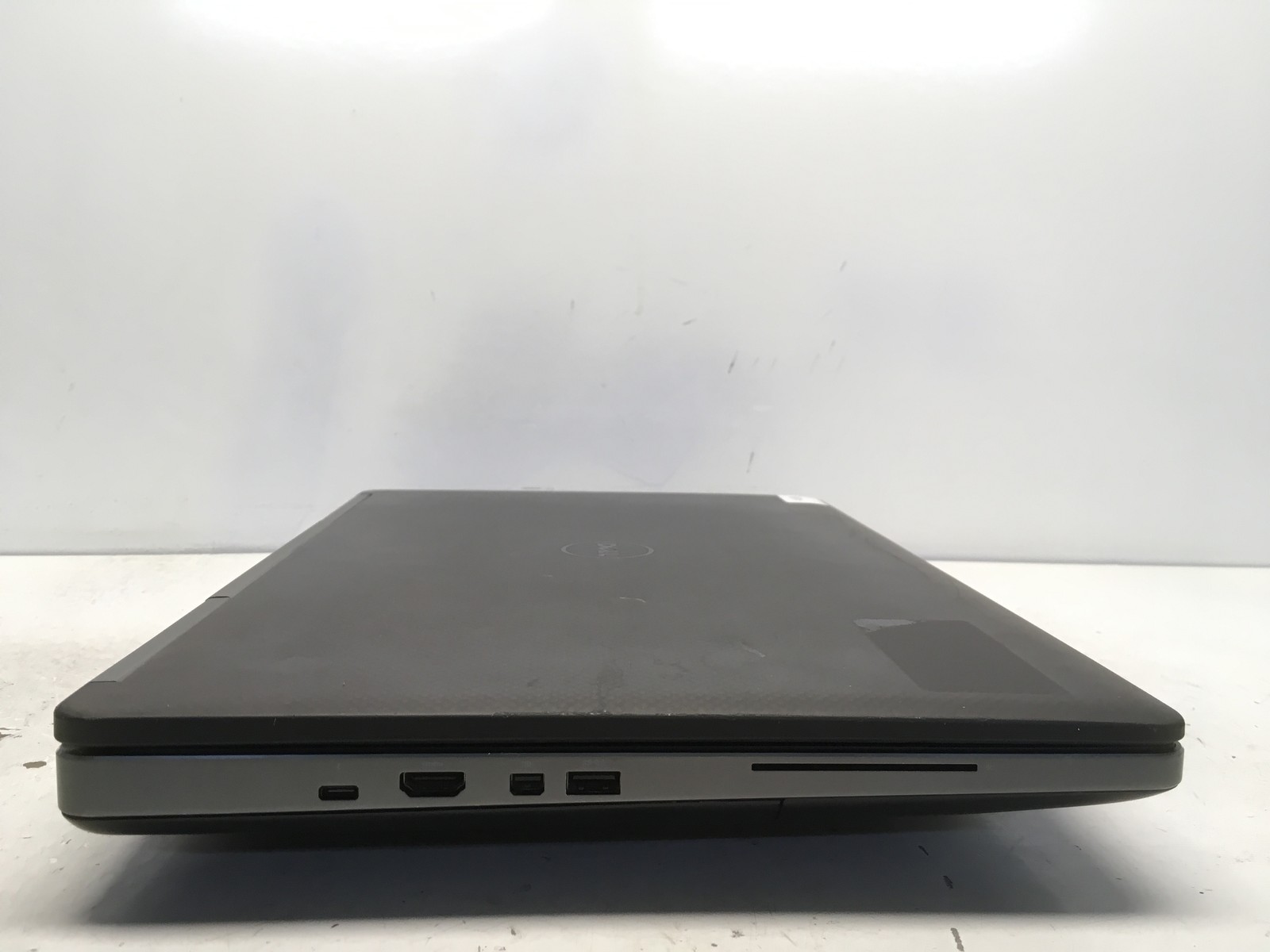 Dell Precision 7720 Intel i7-6820HQ 2.7GHz 4 GB NO HDD No Batt