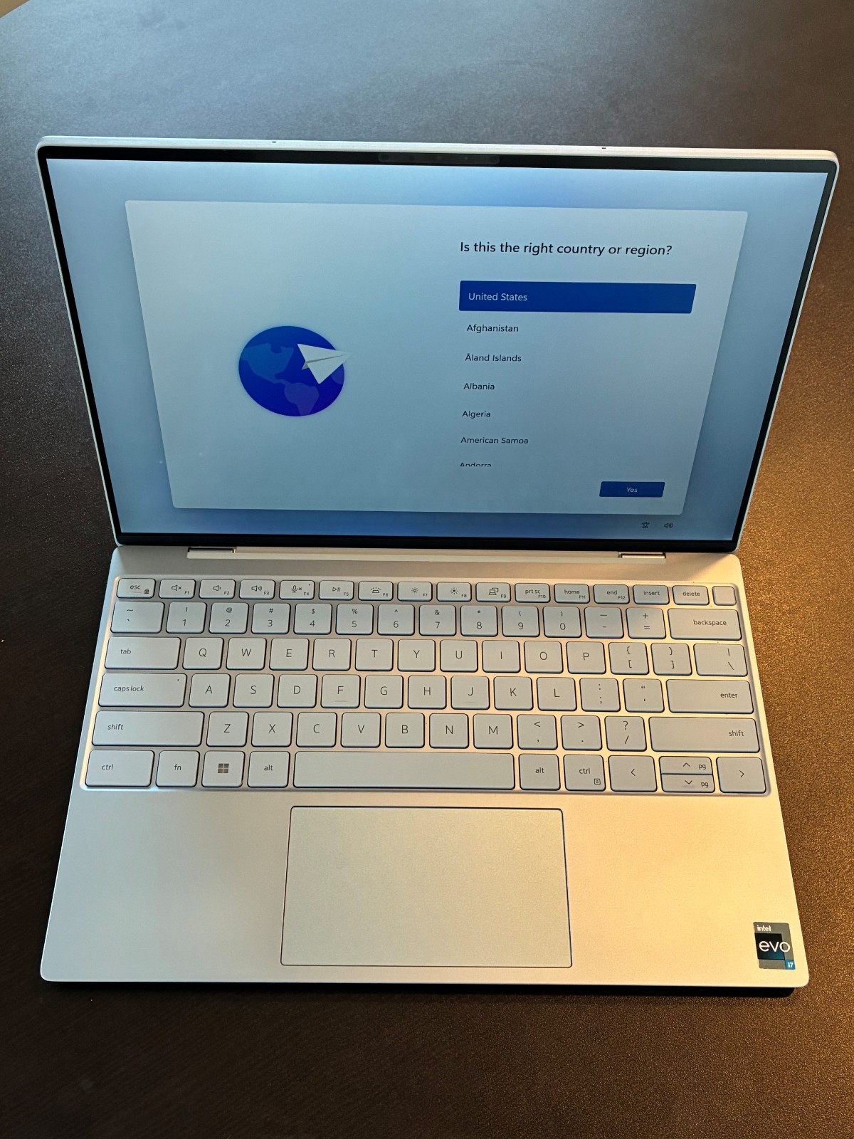 Dell XPS 13 9315 Premium Laptop Computer in Silver 8GB Ram 512 GB Drive