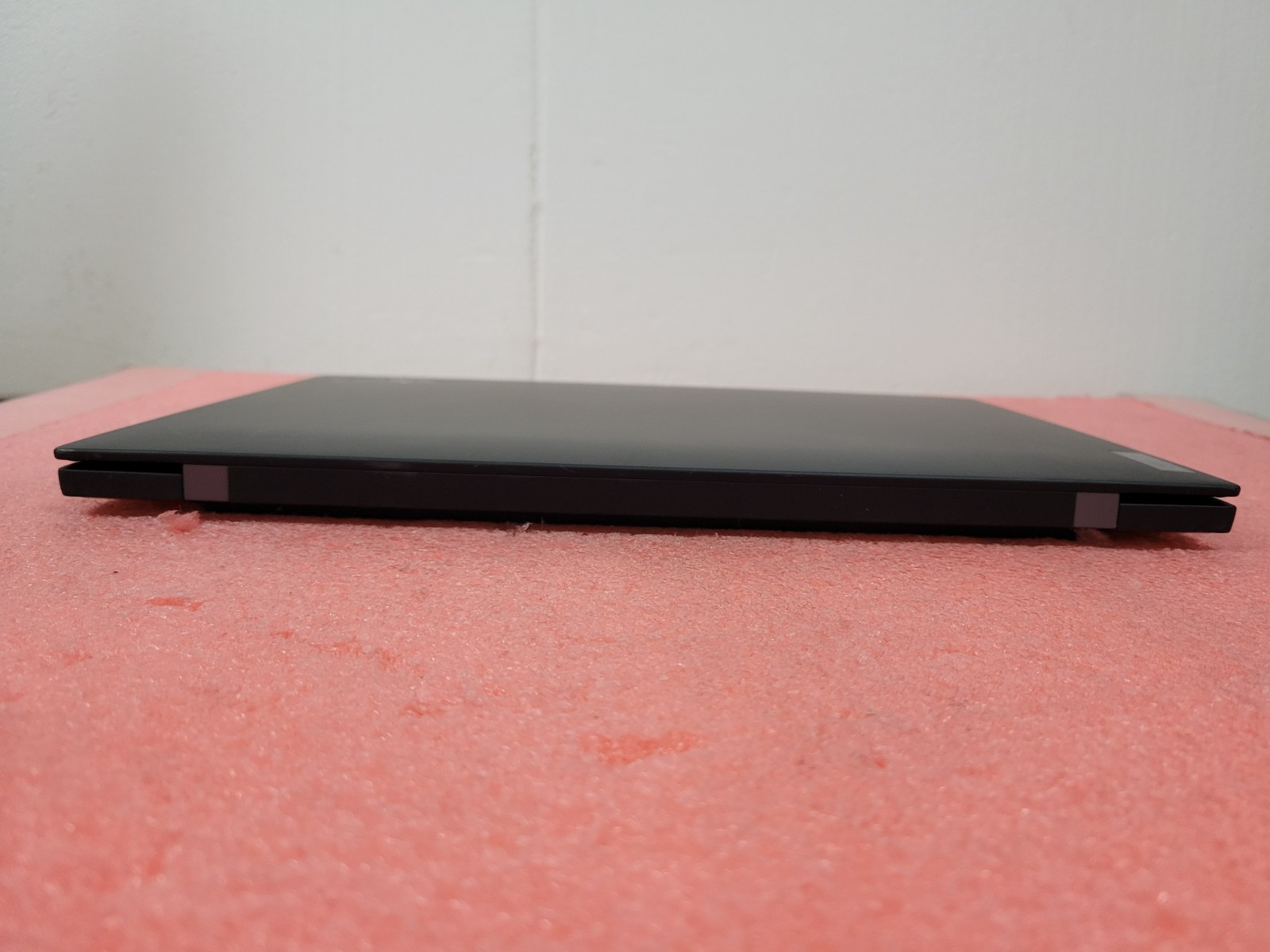 Lenovo ThinkPad X1 Carbon Gen 10 14″ i7-1270P 16GB RAM 512GB SSD | C973