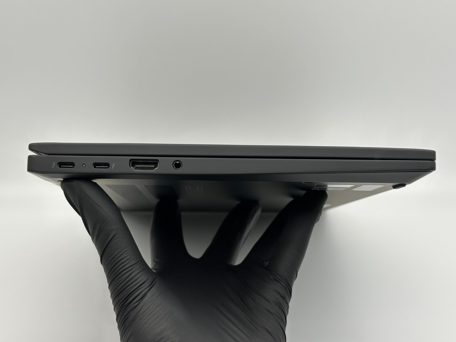 Lenovo ThinkPad T14s Gen 6 Ryzen AI 7 Pro 32GB RAM 1TB SSD