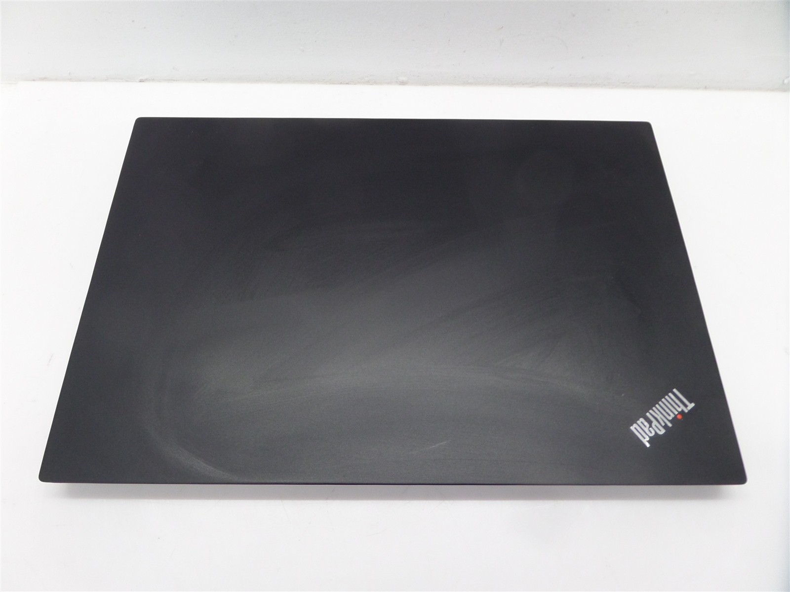 Lenovo ThinkPad E590 15.6″ w/ i7-8565U 1.8GHz CPU 4GB RAM – No HDD/Battery