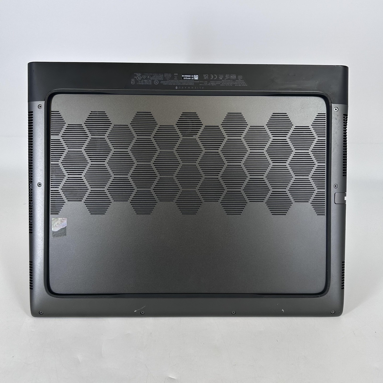 Dell Alienware M16 R1 165Hz QHD+ 2023 2.1 GHz i7-13700HX 16GB 1TB RTX 4070 Good