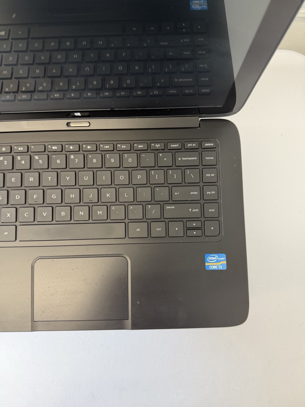HP Split 13×2 Laptop – Intel i3-322qy – RAM 4GB – Read Des