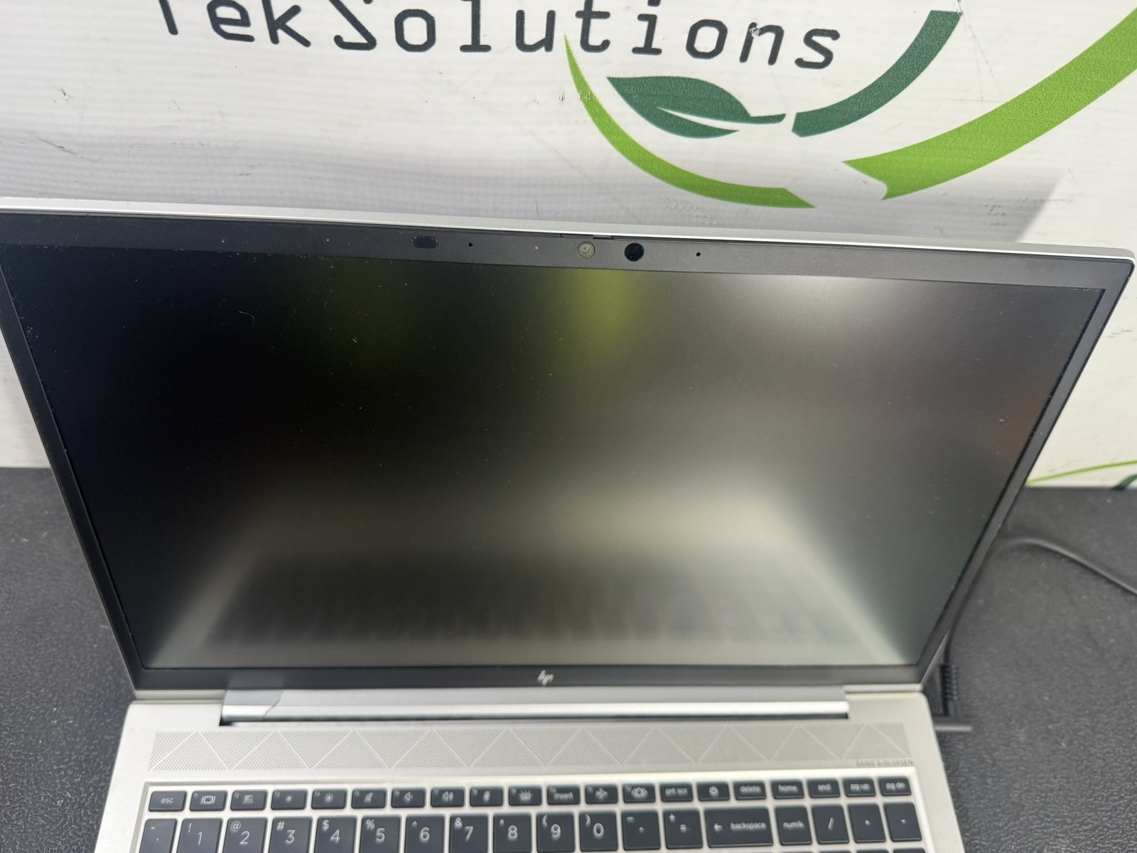 HP EliteBook 850 G8 i7-1165G7 2.8GHz 4GB DDR4 NO SSD NO BATTERY – READ