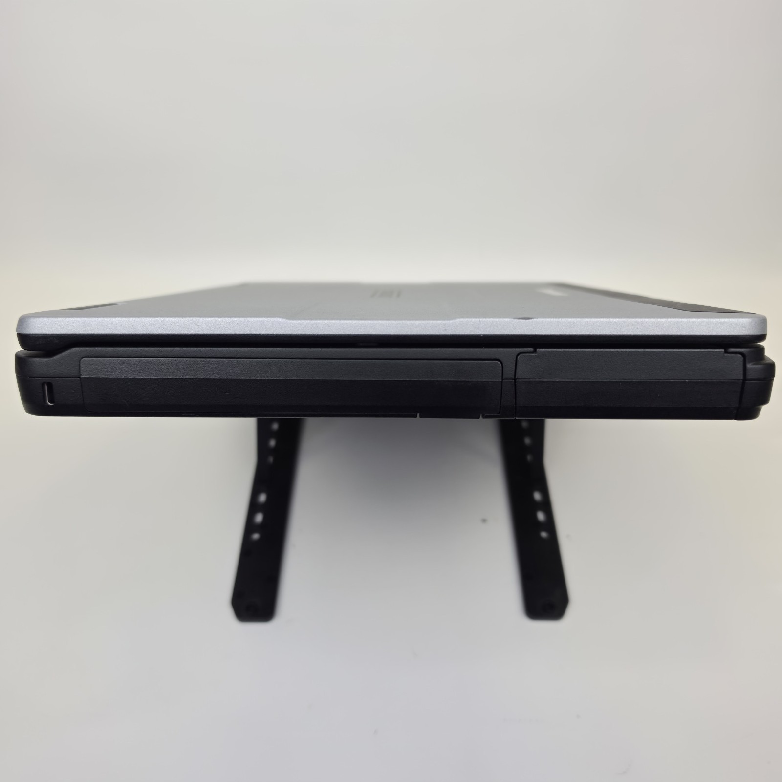 Panasonic Toughbook FZ-55 MK2 FHD Touch I7-1185G7 32GB 512 NO OS/AC