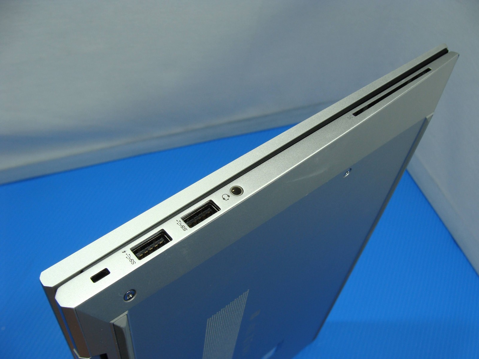 HP EliteBook 840 G7 14″FHD core i7-10610U 1.8GHz 16GB RAM 256GB SSD Win 11 Pro