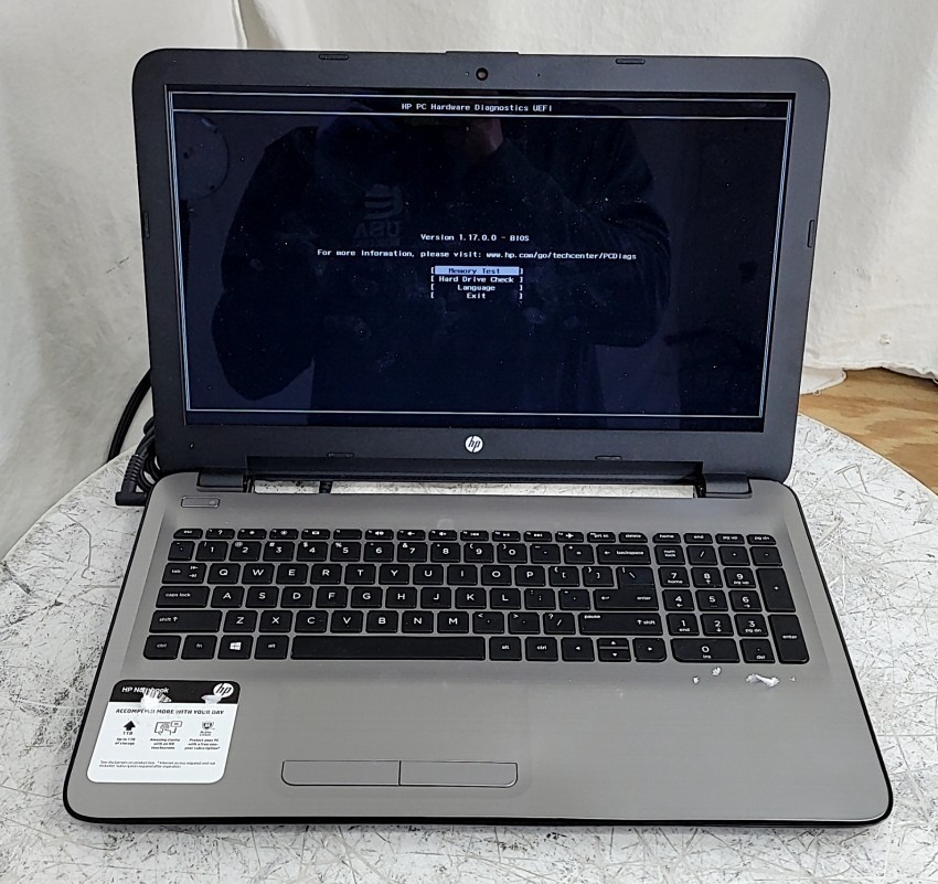 HP Notebook 15-ba113cl X7T77UA-ABA Laptop AMD A10-9600P 8GB 128GB SEE NOTES