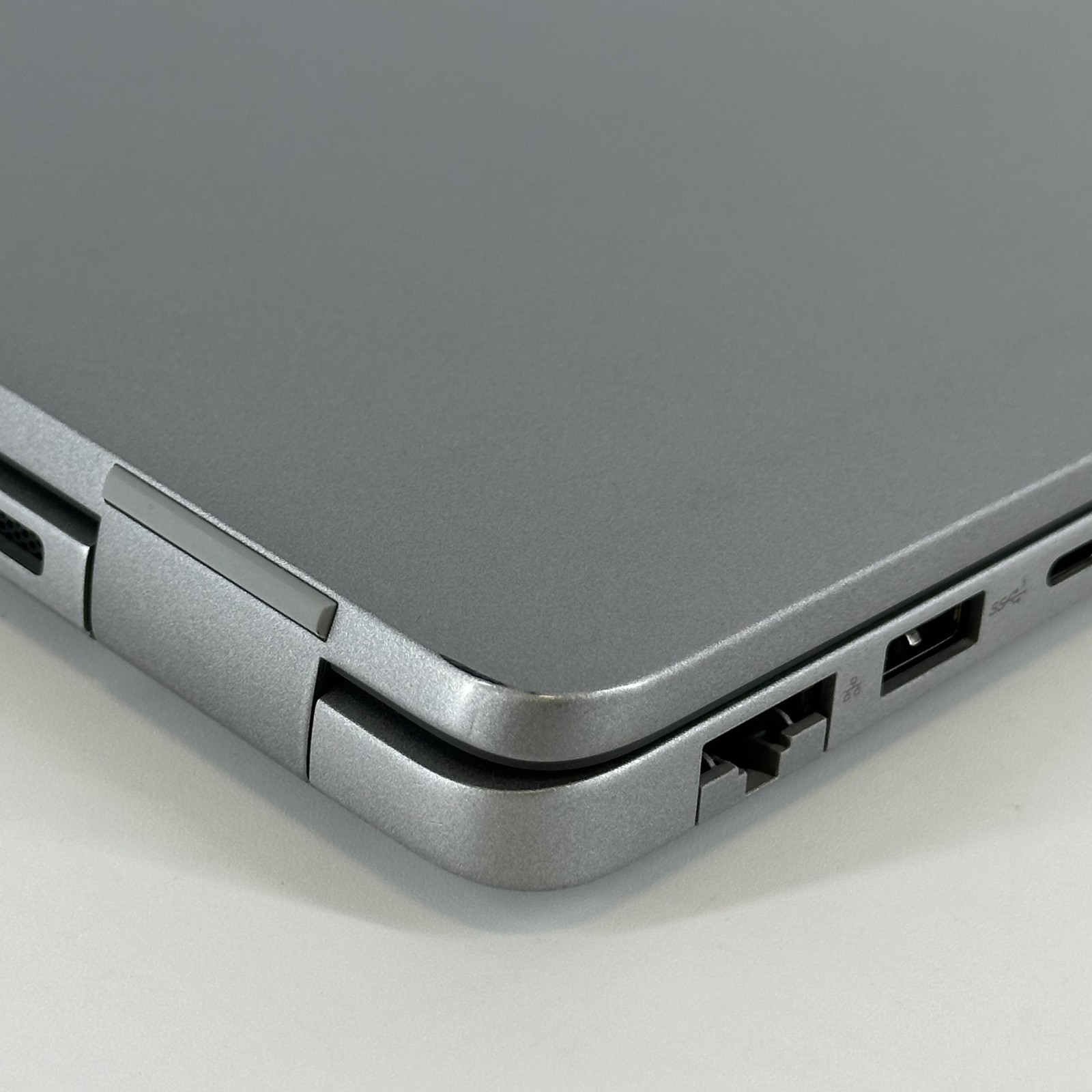 Dell Latitude 5450 14 Gray FHD 1.7 GHz Ultra 7 165U 16GB 512GB SSD-Very Good