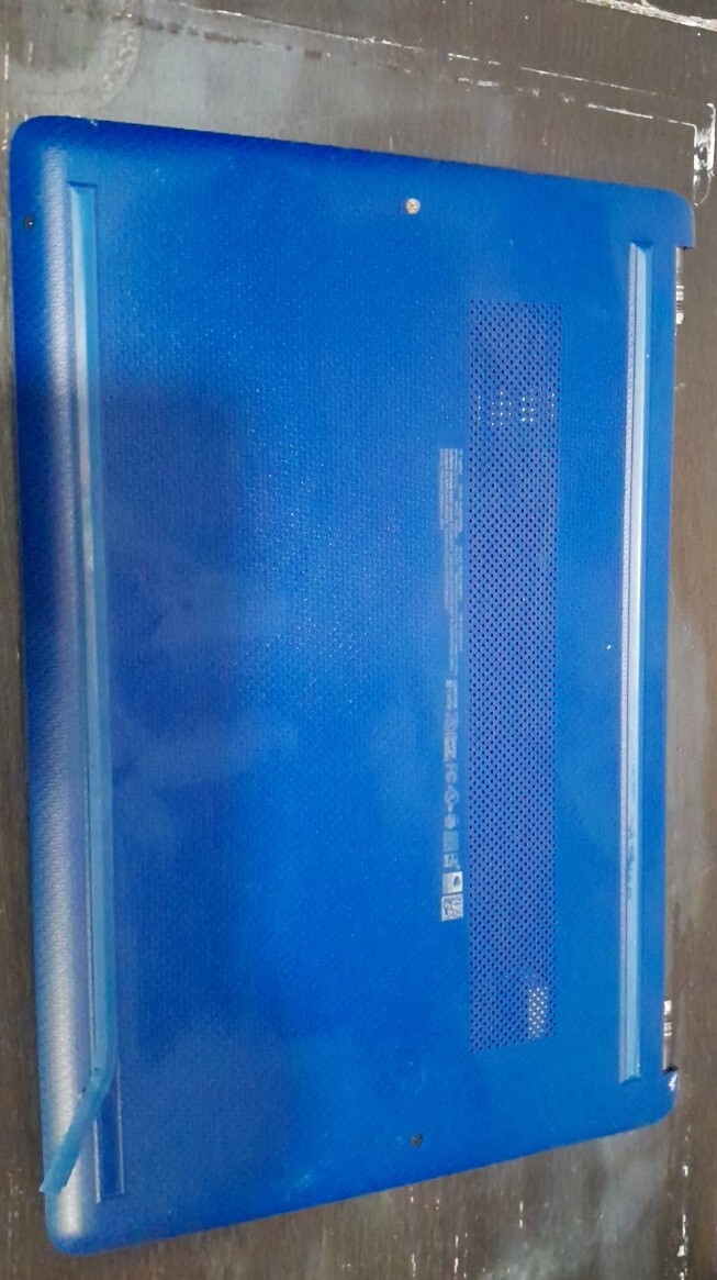 HP 14″ (64GB SSD, Intel Celeron N, 1.1 GHz, 4GB) Laptop – Indigo Blue. FOR PARTS