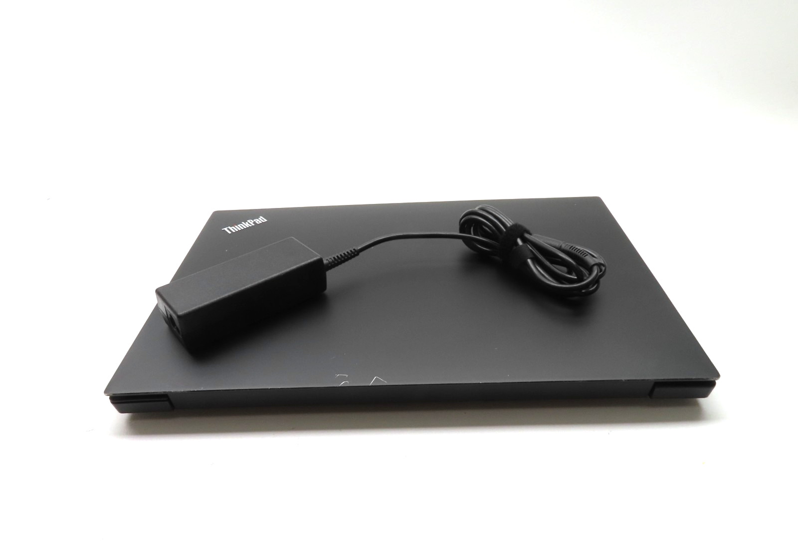 Lenovo ThinkPad E590 15.6″ Intel Core i7-8565U 1.80GHz 8GB RAM 512GB SSD