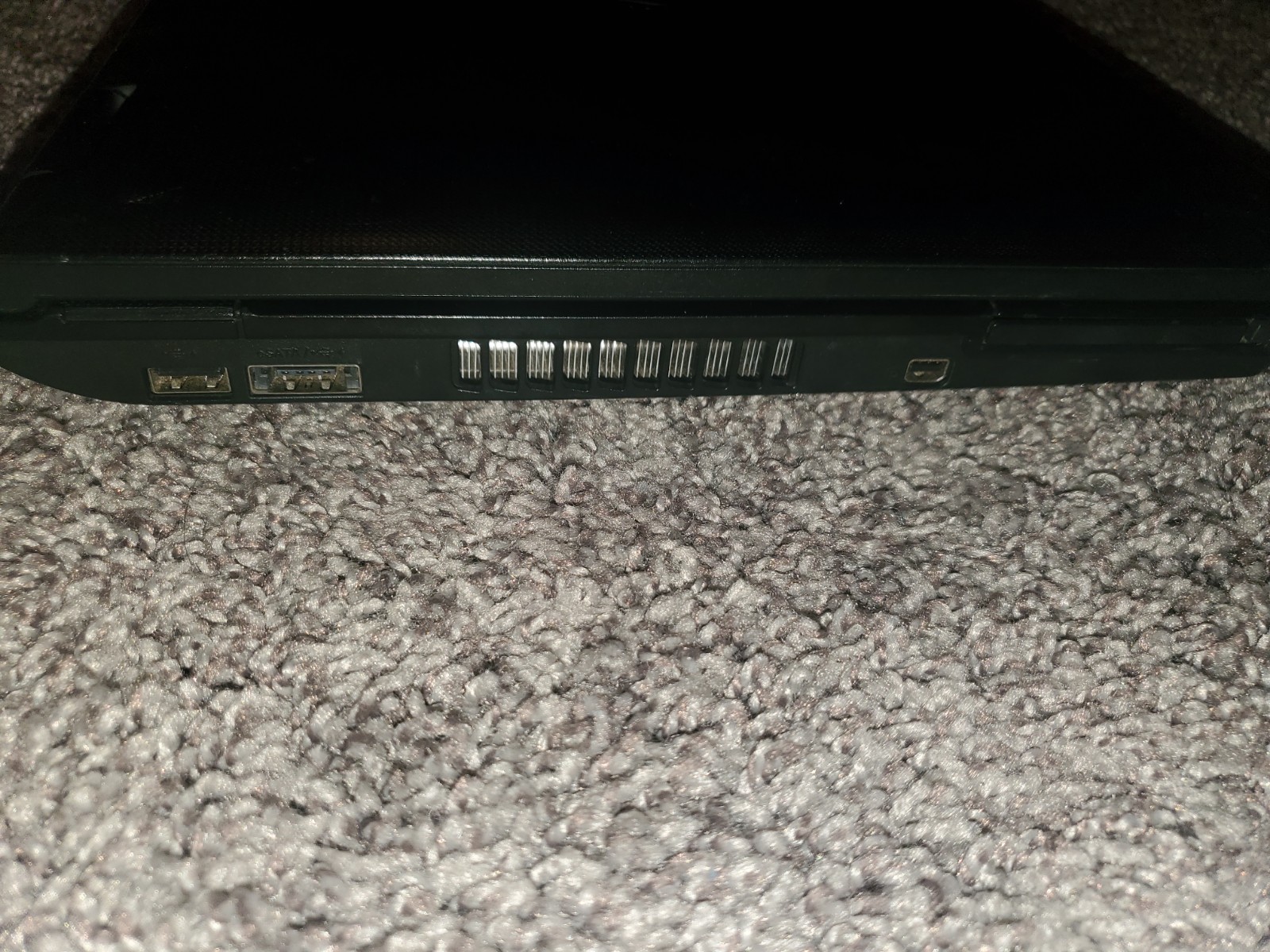 Toshiba Tecra A11 Laptop – Windows 10 Included – Bad Display (PTSE0U-0C502G)