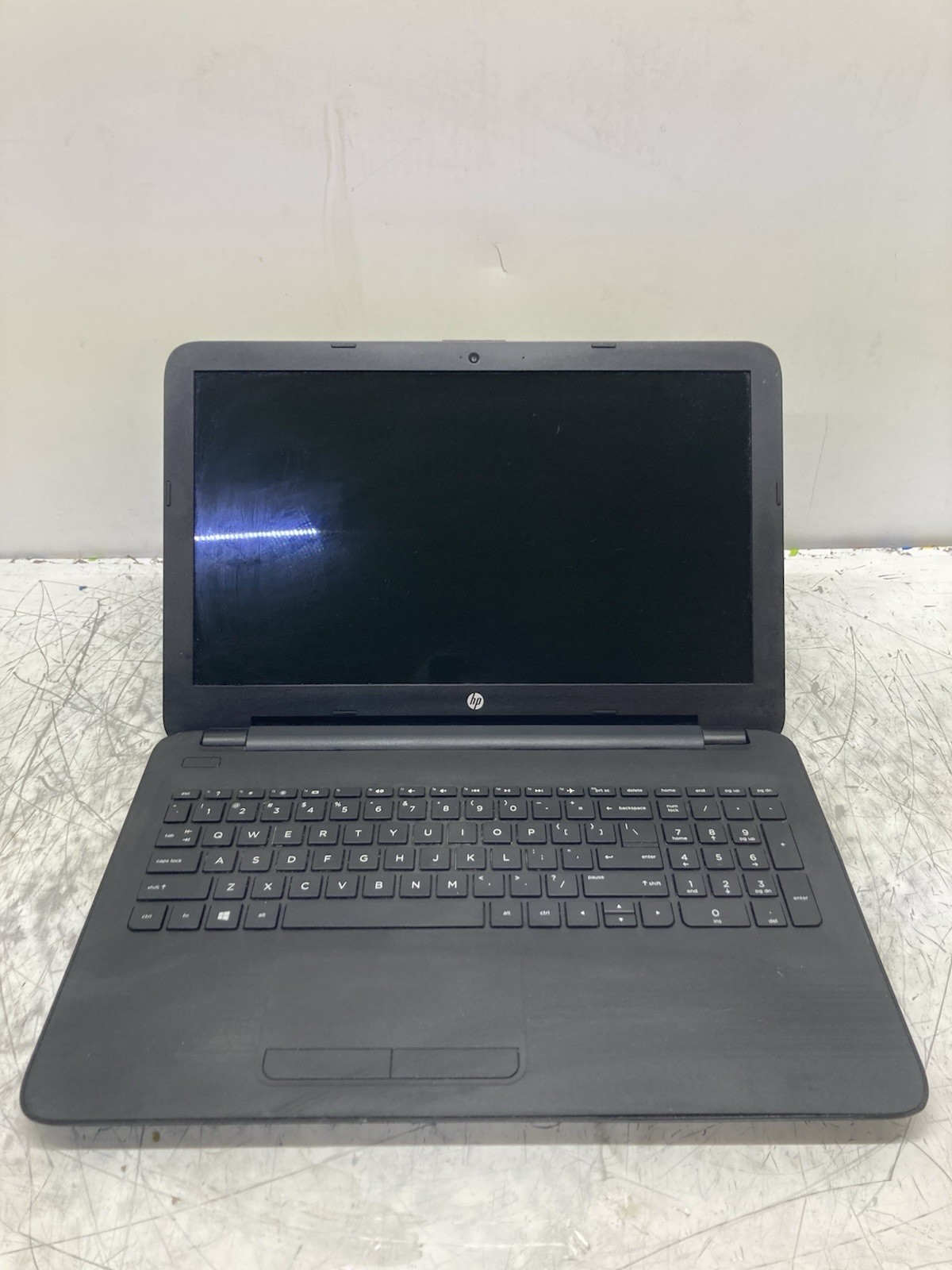 HP 15-ba079dx AMD A10-9600p Radeon R5 2.4GHz | 4GB Ram | No HDD – Boot to BIOS