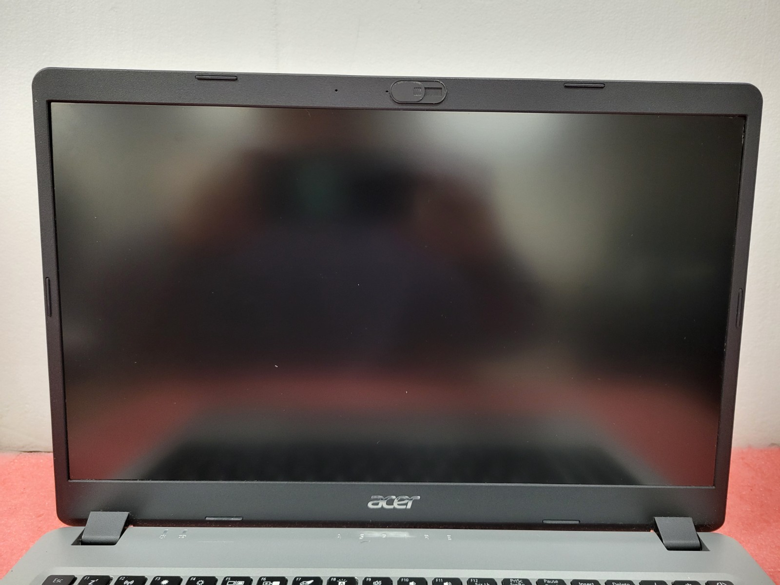 Acer Aspire 5 15.6″ Ryzen 3 3200U 4GB RAM *AS IS/NO BATTERY/NO HDD/OS* | C978