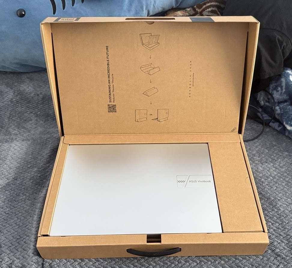 ASUS VivoBook 16 16″ Intel Core i7 – 13620H – 16GB, 512GB SSD Cool Silver
