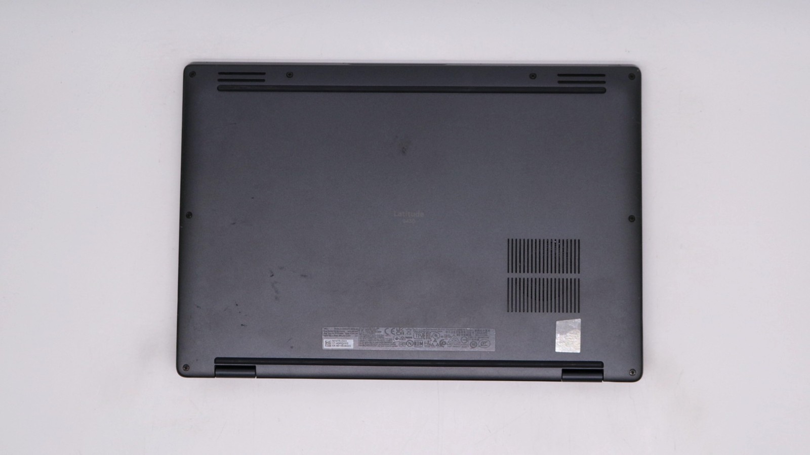 Dell Latitude 9430 14″ i7-1265u 32GB 1TB – Good