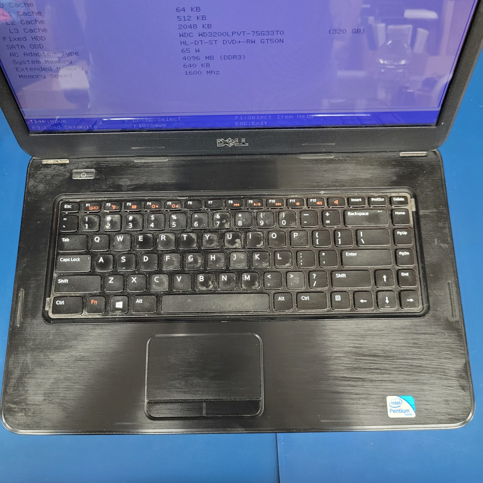 Dell Inspiron 3520 Intel Pentium B960 4GB RAM 320 GB HDD Windows 10 Home