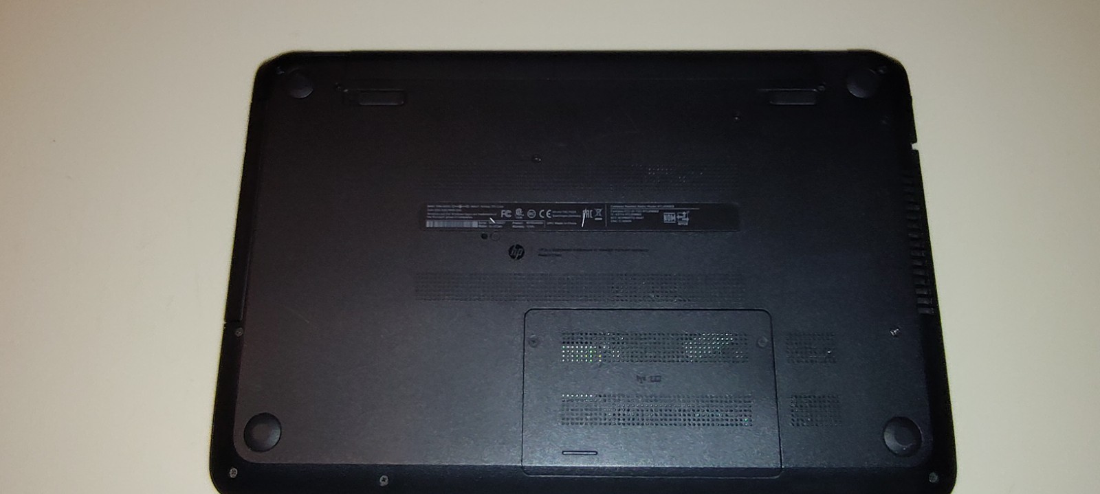 HP 15-F272WM 15.6″ Laptop WITH Dell Laptop case