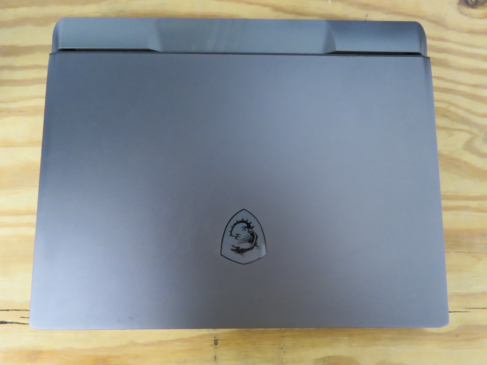MSI Vector 16 HX AI A2XWGG-025US 16″ Gaming Laptop Ultra 9 275HX RTX 5070