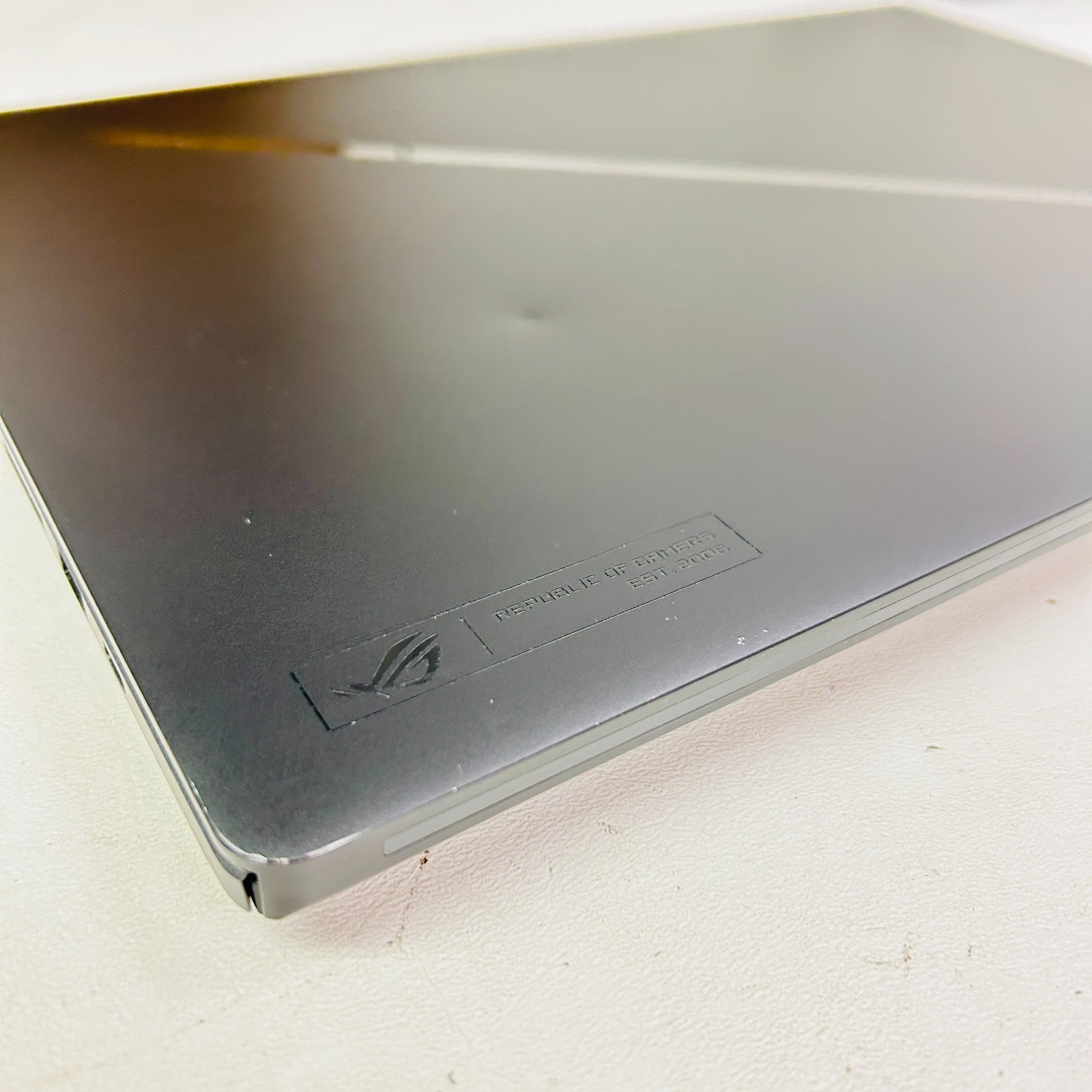 ASUS ROG Zephyrus G16 OLED (Core Ultra 9 185H, 16GB/500GB SSD, RTX 4070) Laptop