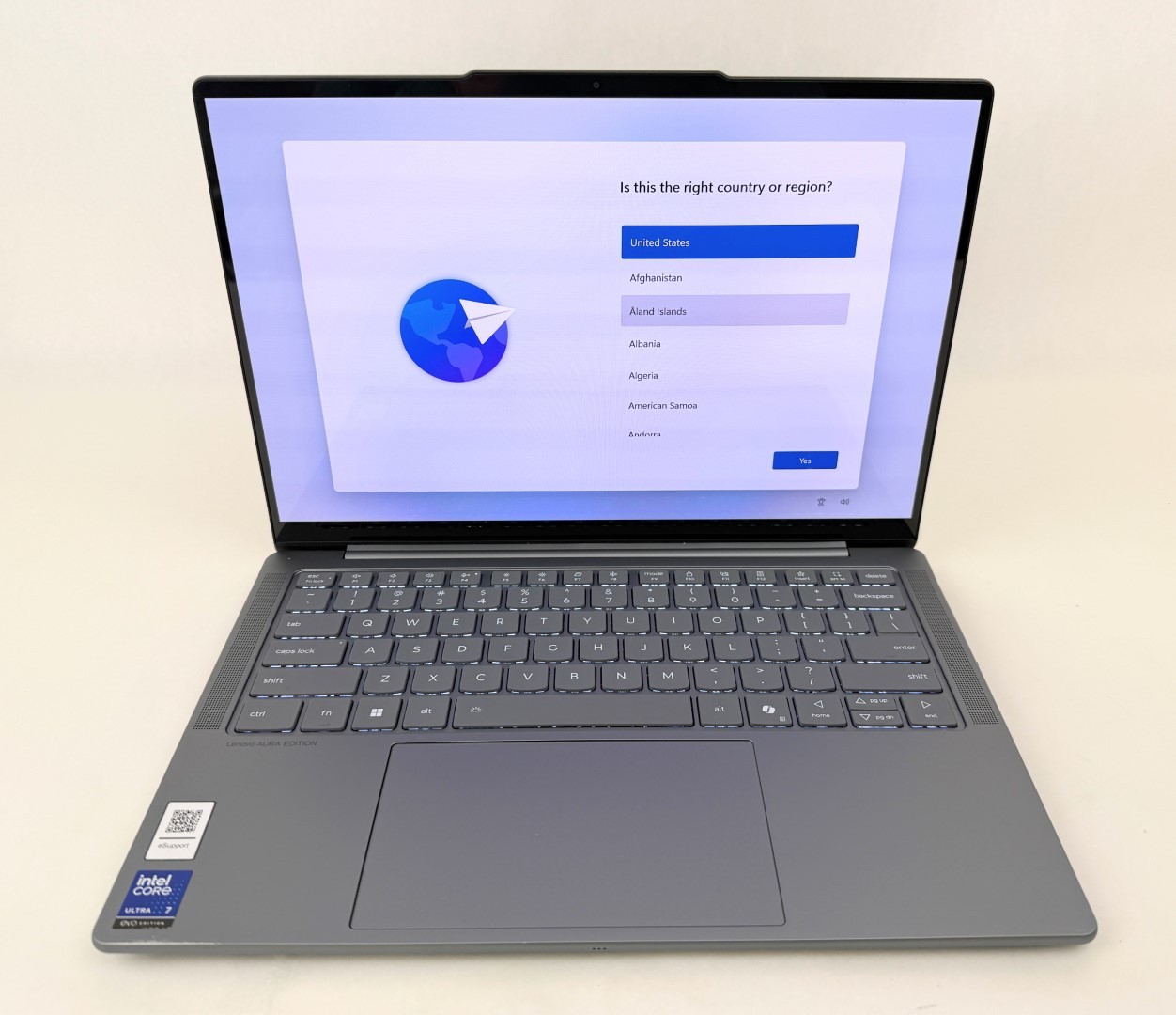 Lenovo Slim 7 14ILL10 14″ FHD+ OLED Touch Ultra 7 258V 32G 1TB SSD W11H Copilot+