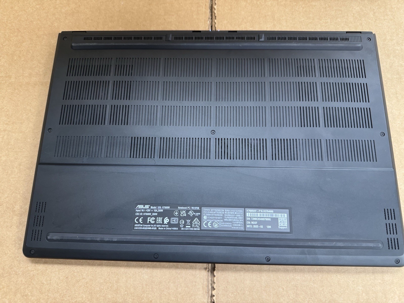 ASUS ProArt P16 H7606WV, 16” OLED touchscreen, 32GB/1TB -EXCELLENT