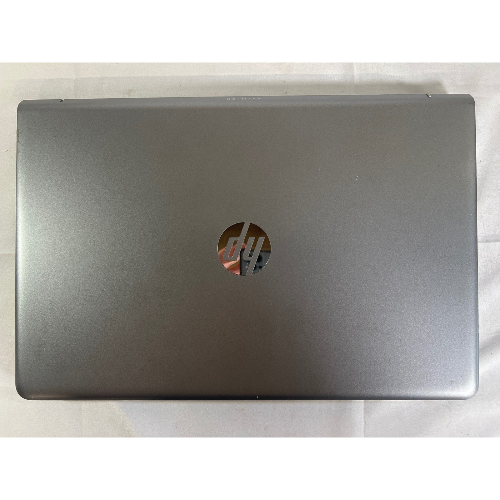 HP Pavilion Laptop 15-cc123cl Intel Core i5-8250U 8GB 128GB 15.6″ Trackpad prob