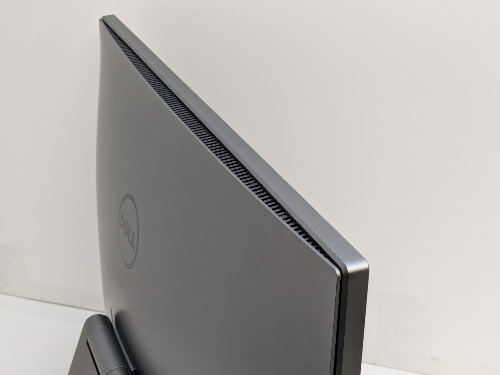 Dell Precision 5720 AIO 27″ UHD 4K Touch XEON E3-1275 V6 512GB SSD 32GB W11P