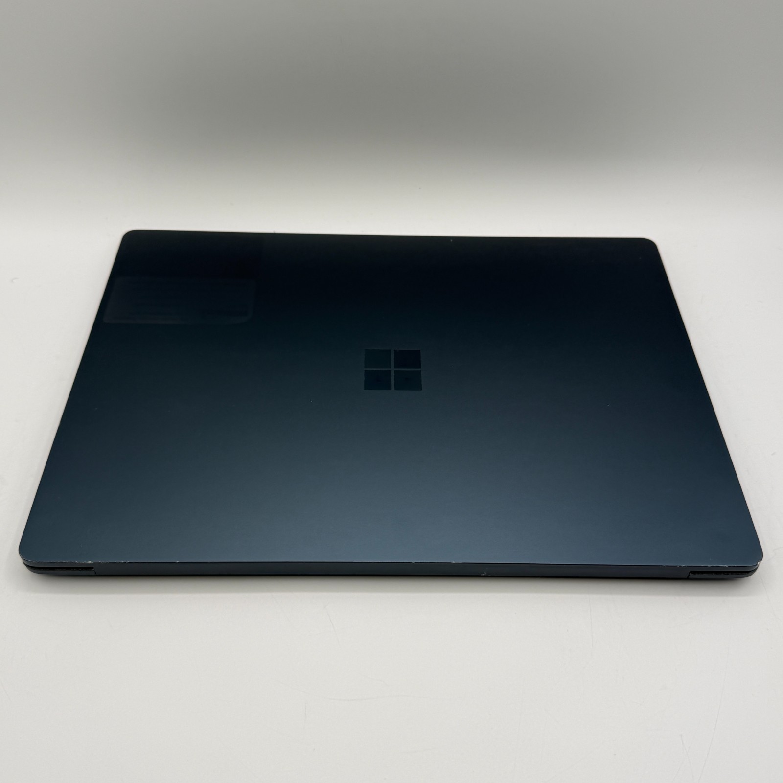 Microsoft Surface Laptop 3 1867 13.5″ i5-1035G7 8GB 256GB SSD Win11 Pro FAIR