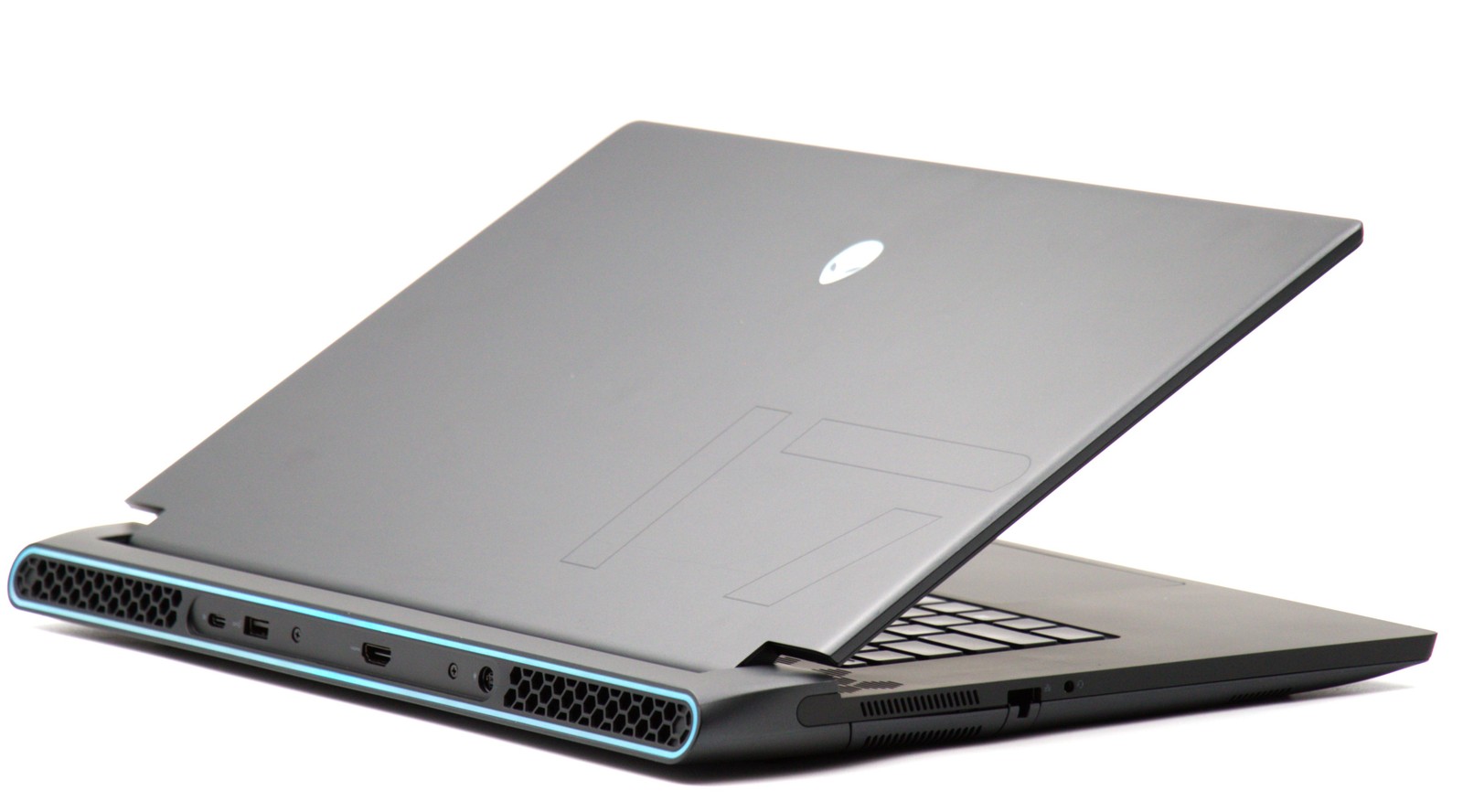 Alienware M17 R5 CTO – UHD – Ryzen 9 6900HX – 64GB RAM – RX 6850M XT – 4TB SSD