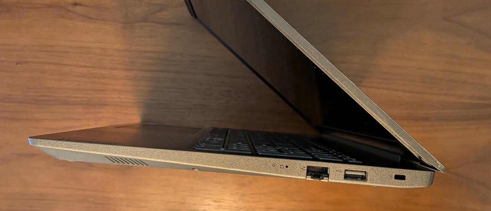 Lenovo V15 G3 IAP 15.6″ FHD i7-1255U 24GB RAM 1TB NVMe SSD Win 11 Pro