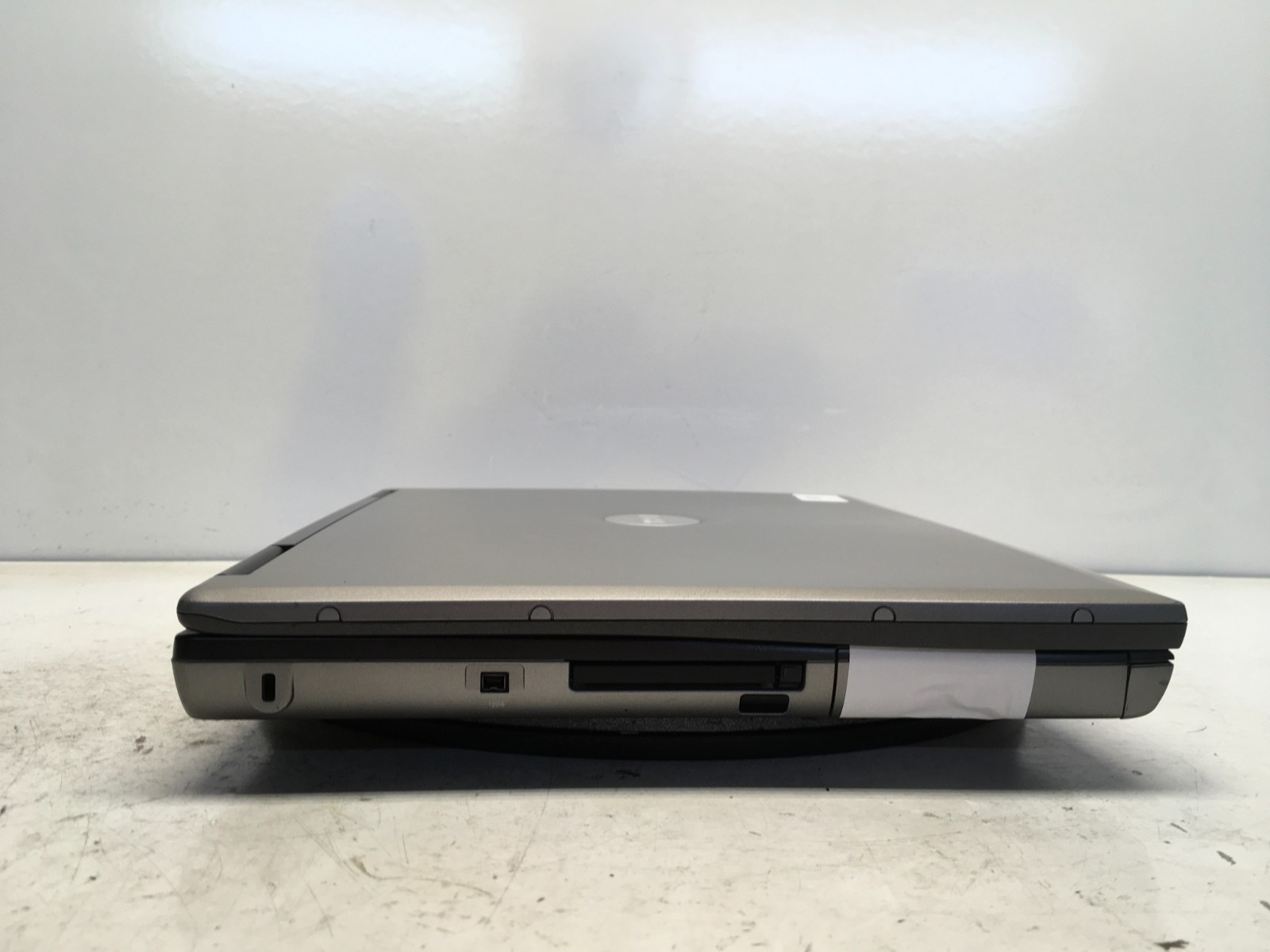 Dell Latitude D520 Intel Celeron M 06E8 1.46GHz 512 MB NO HDD