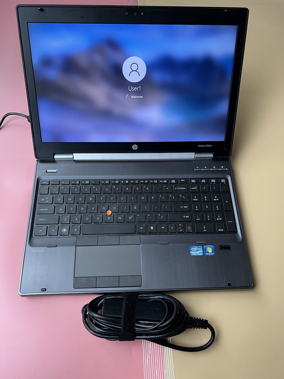 HP Elitebook 8560W Core i5-2540M 12GB RAM 500GB WEBCAM BLUETOOT BACKLIT 1600X900