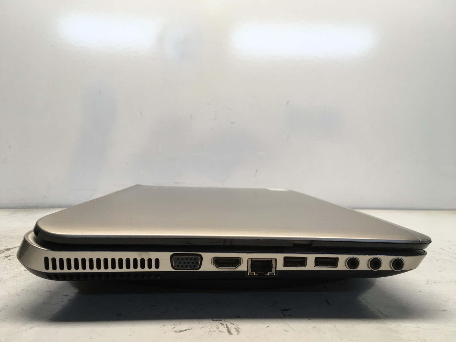 HP Pavilion DV6T-6B00 Intel i7-2670QM 2.2GHz 4 GB NO HDD