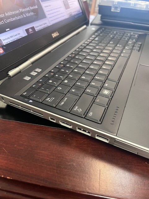 Dell Laptop Linux Mint Cinnamon 8GB Ram,New Fast 256GB SSD, New Battery, Bin A
