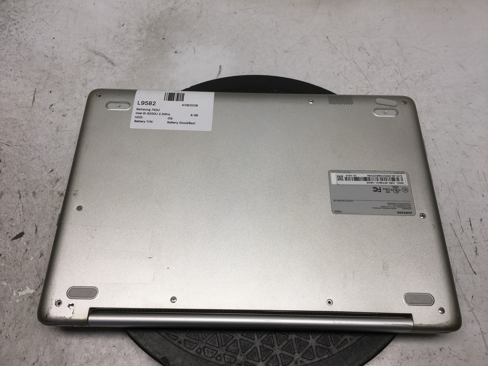 Samsung 740U Intel i5-6200U 2.3GHz 8 GB NO HDD No Batt