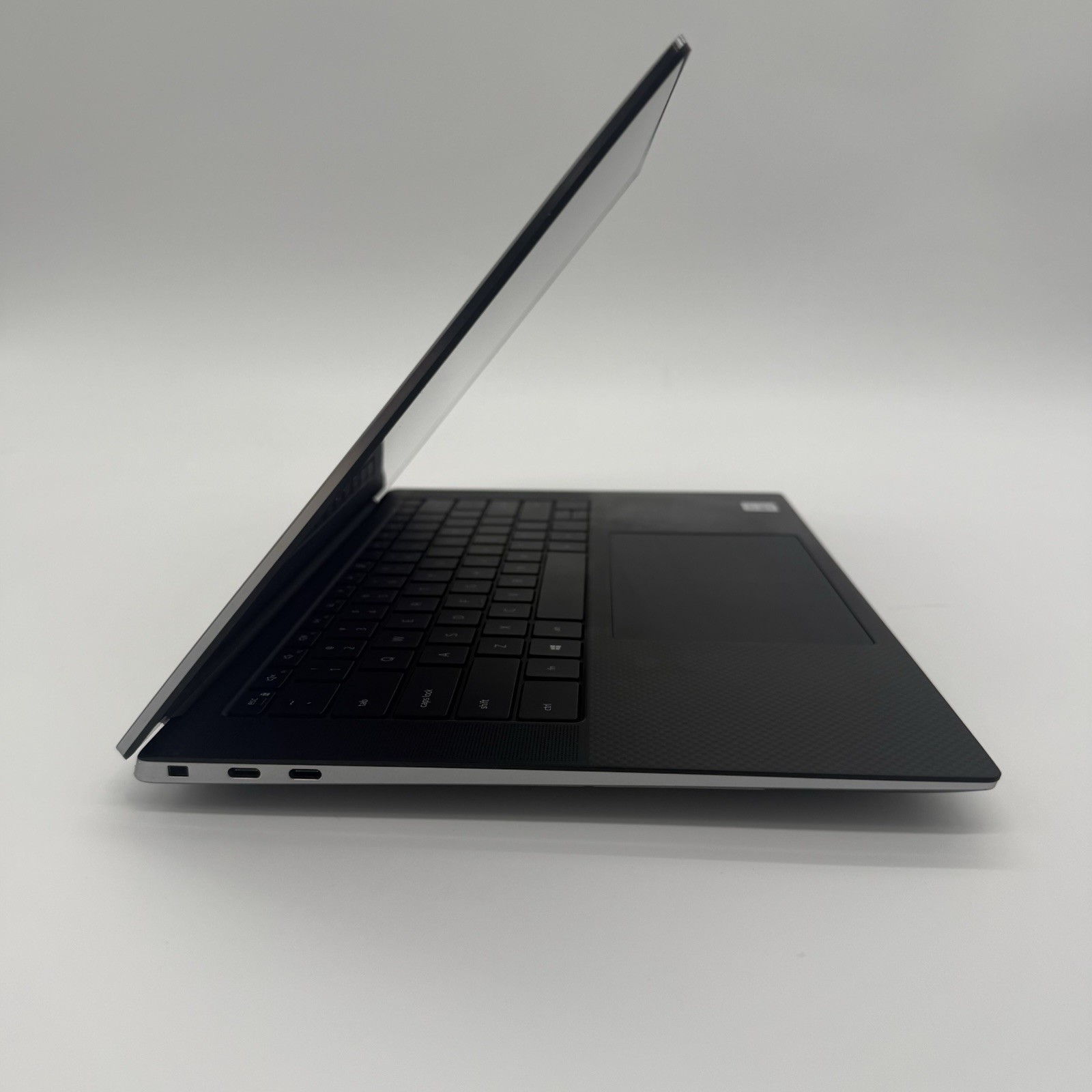 Dell Precision 5550 15.6″ 4K Laptop i7-10850H 16GB 512GB SSD Quadro T1000 Win11P