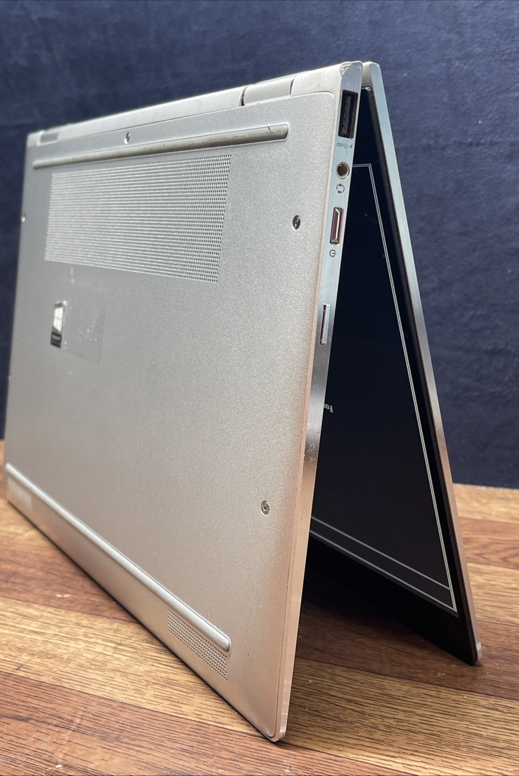 HP EliteBook X360 1030 G4 Core i7-8665U 1.90 GHz 13 in 8GB RAM 256GB SSD NO OS