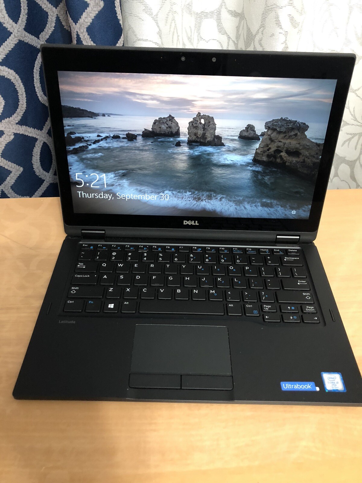 Dell Latitude 5289 12.5″ (512GB, Intel Core i7 7th Gen., 2.80 GHz, 16GB RAM)