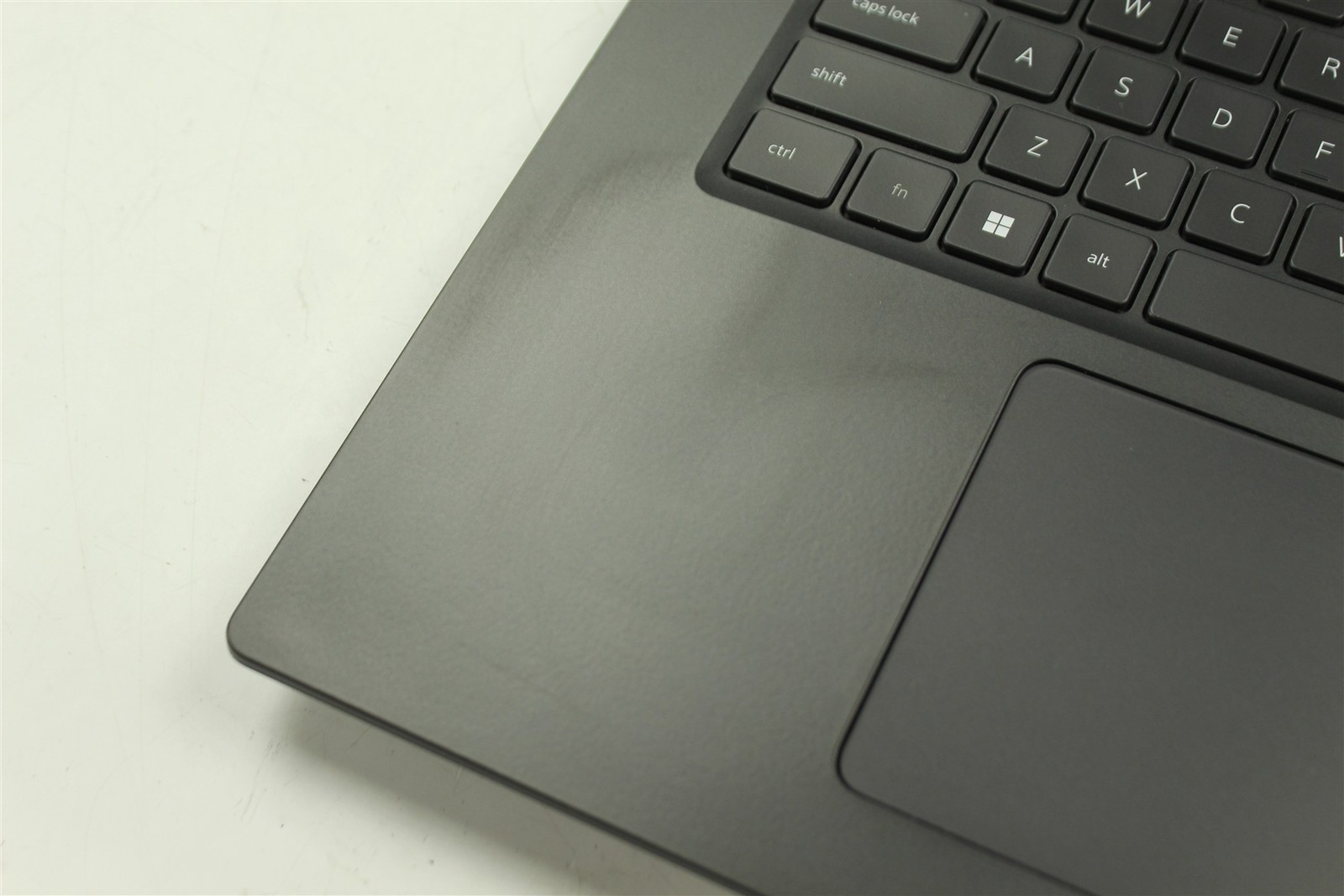 Dell Precision 7770 17.3″ FHD i7-12850HX 512GB SSD 64GB RAM W11P RTX A3000 12GB