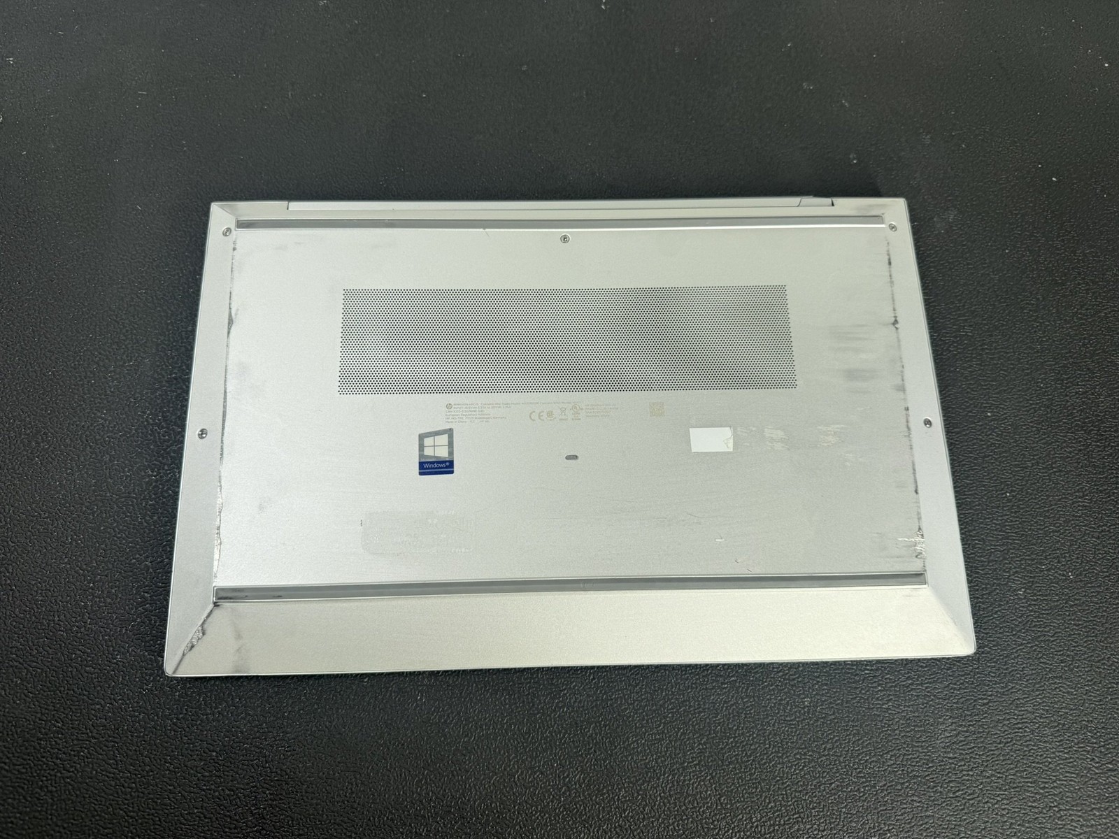 HP EliteBook 850 G8 i7-1165G7 2.8GHz 4GB DDR4 NO SSD NO BATTERY – READ
