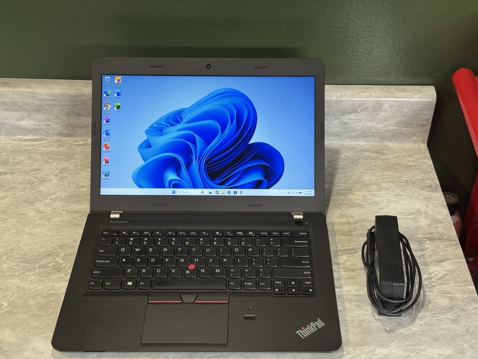 Lenovo Thinkpad E450 14″ AMD GPU i7-5500U 2.4GHz 8GB RAM 240gb SSD Windows 11
