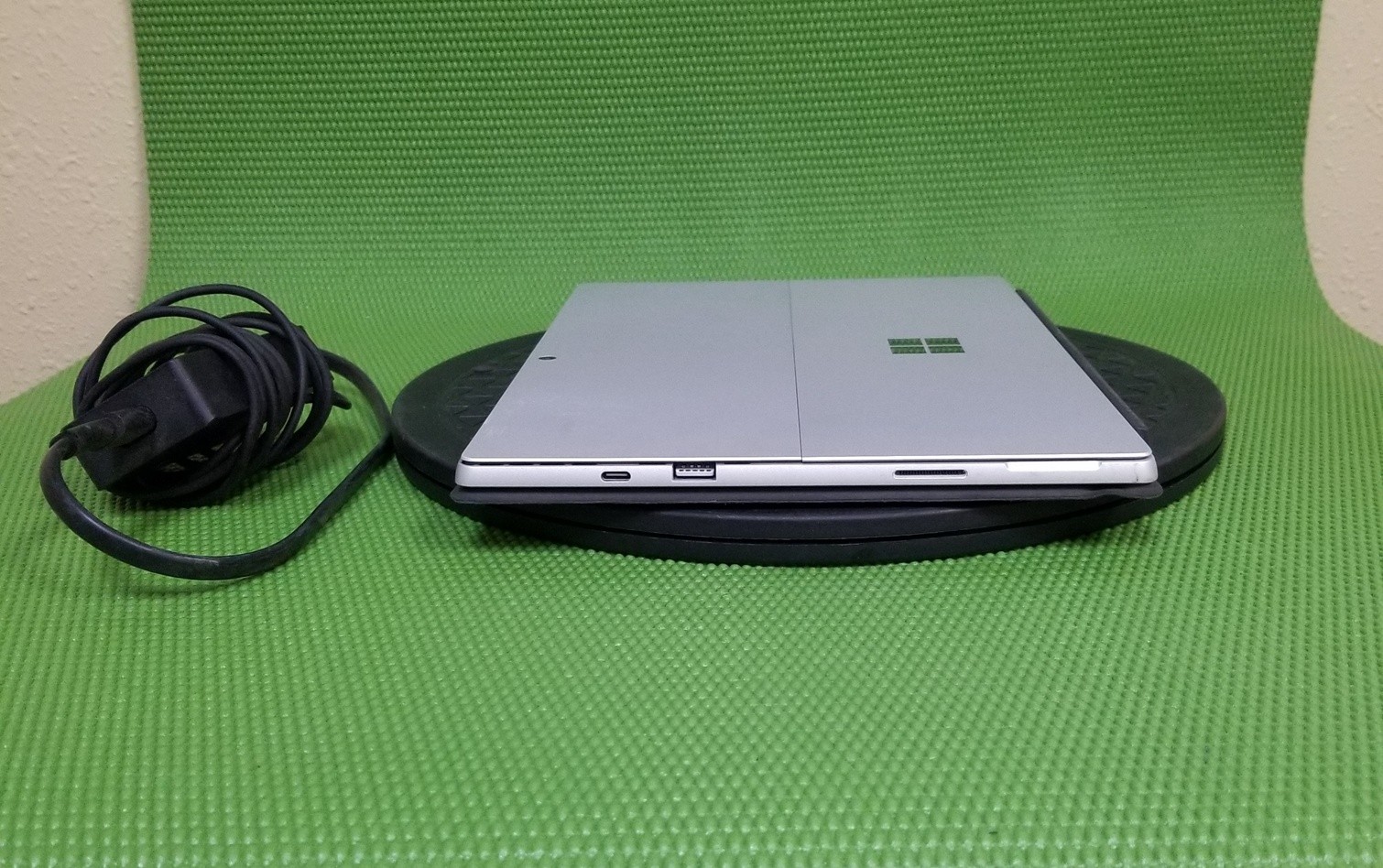 Surface Pro 7 i5-1035G4 8GB 1.1GHz 128GB SSD NO HDD/OS