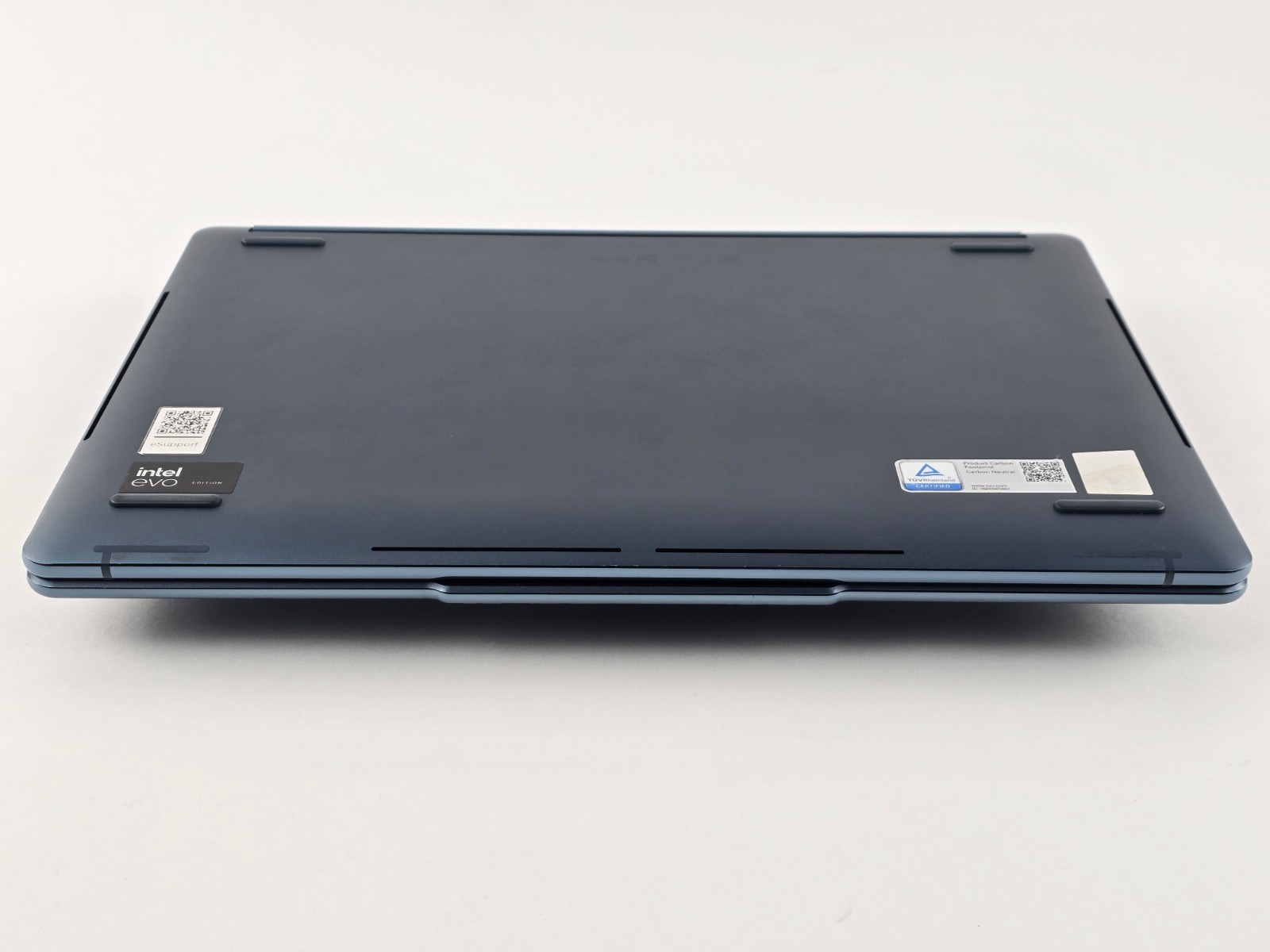 Lenovo Yoga Book 9i Dual 13.3″ 2.8K OLED Ultra 7 155U 16GB 1TB – Used READ