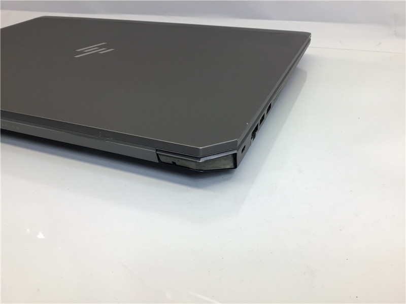 HP ZBook 15 G5 Laptop i7-8850H 2.6GHz 16GB 256GB P2000 Win10 Pro COA