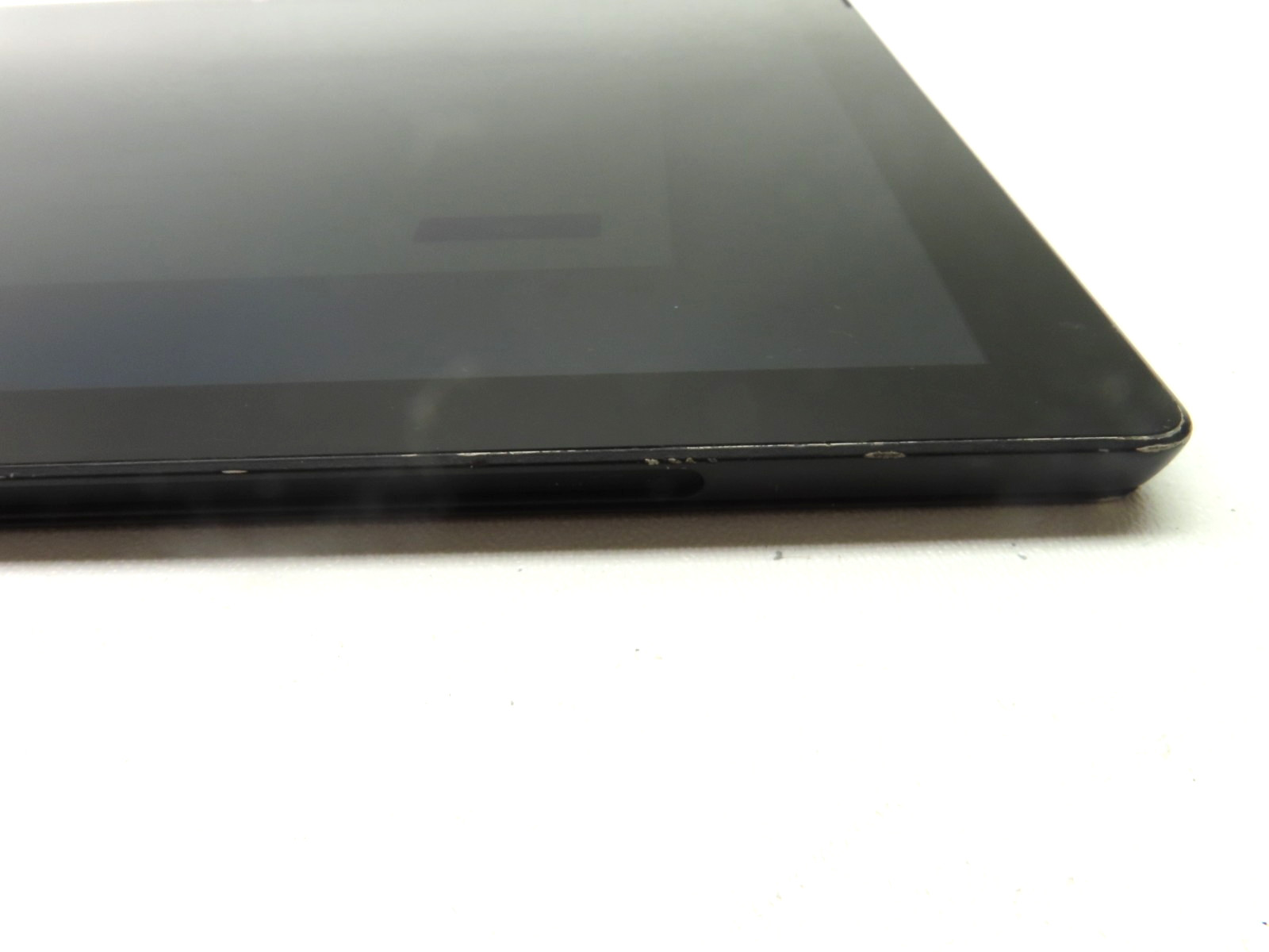 Microsoft Surface Pro 6 1796 Intel Core i7-8650U 1.9GHz 8GB RAM 256GB SSD
