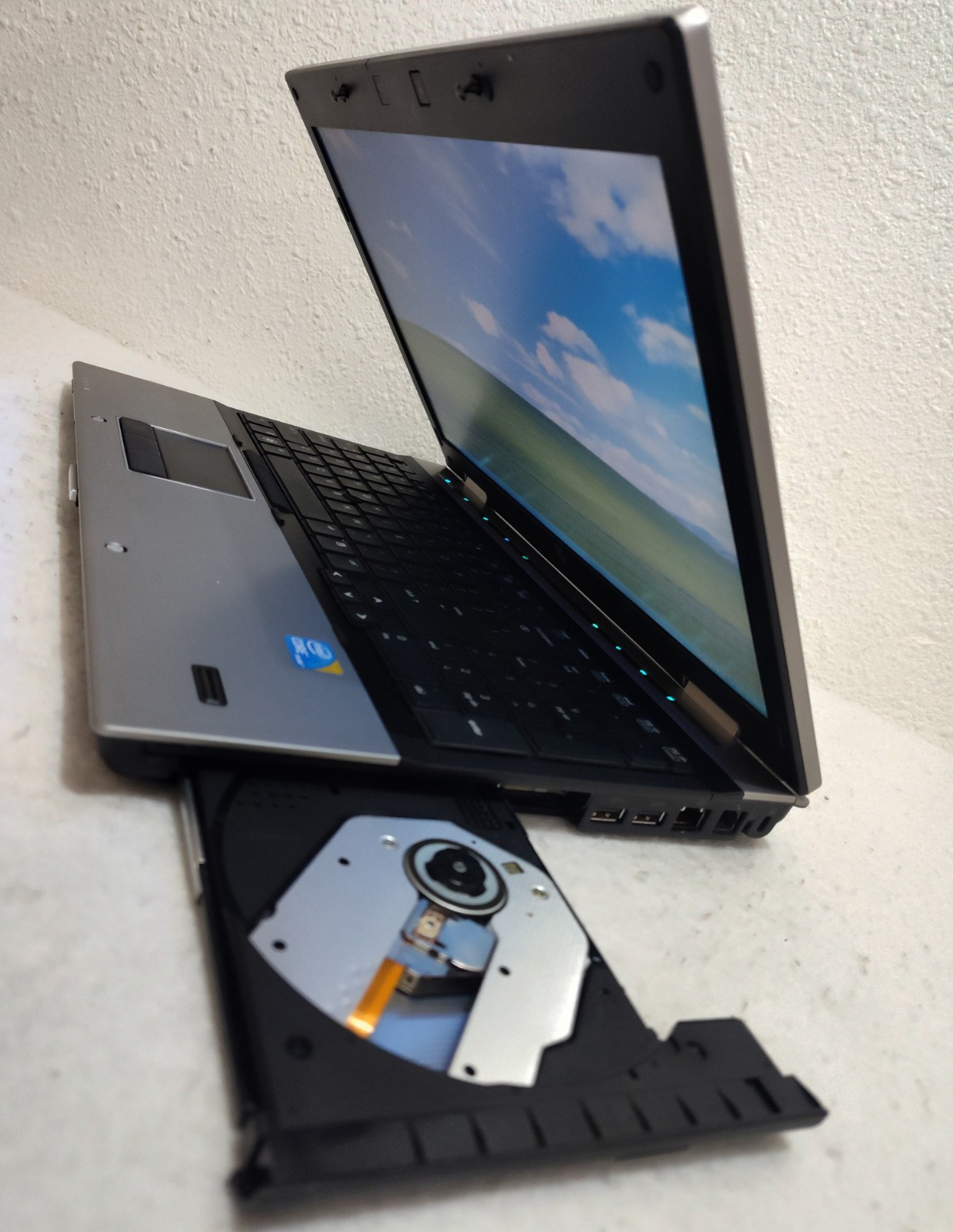 Retro Gaming Laptop Windows XP Nvidia 1gb GPU i5 1st Gen 256gb SSD PC Computer